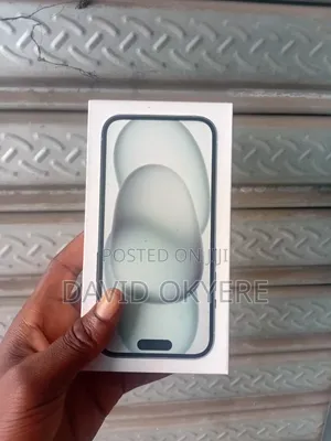 New Apple iPhone 15 128 GB Black