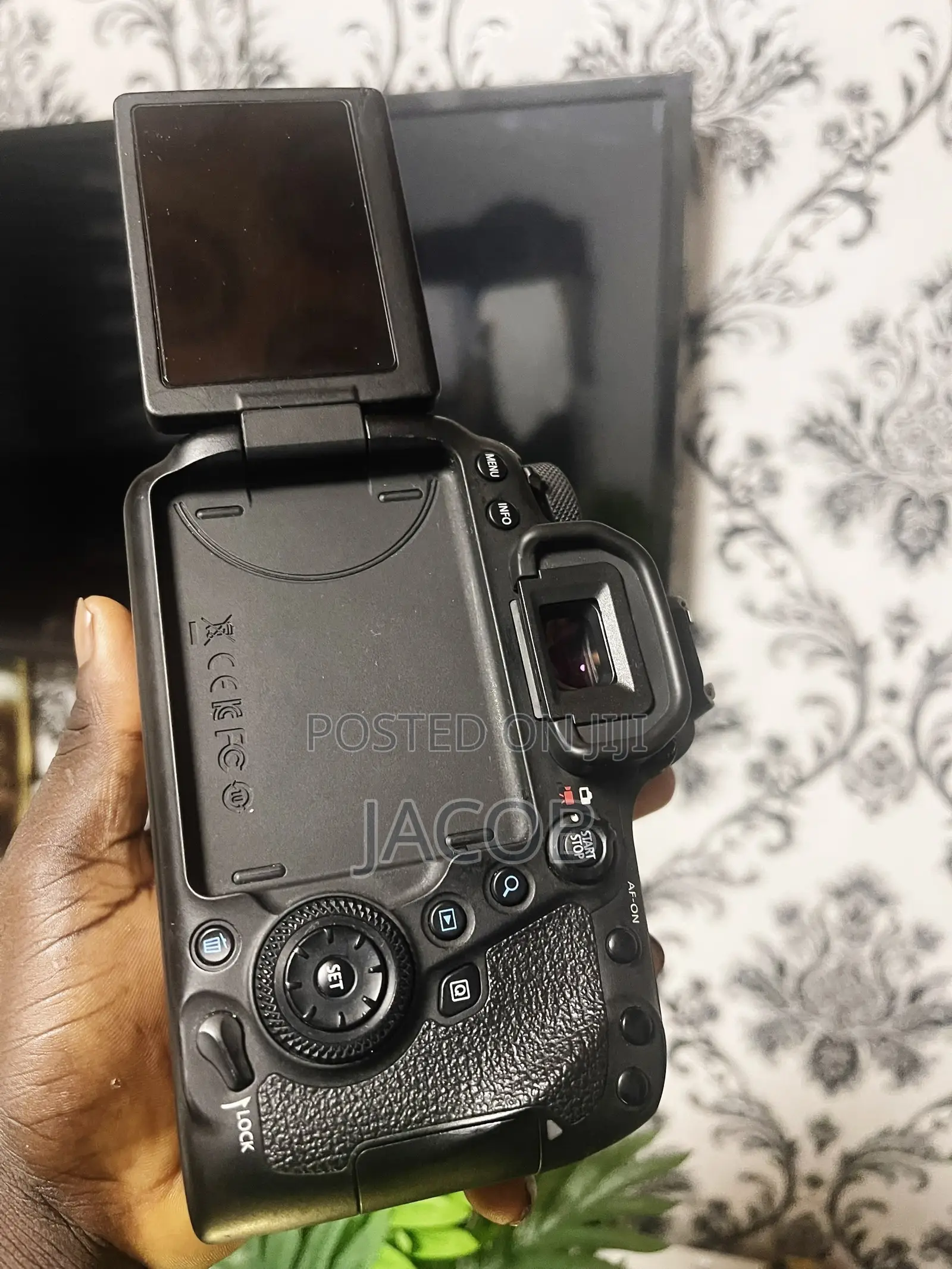 Canon 6D Mark 2