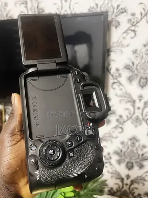 Canon 6D Mark 2
