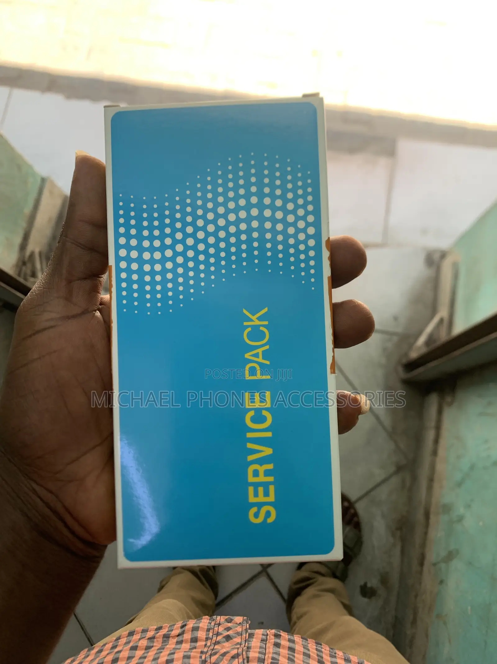 iPhones, Original Phones Screens and Phones Accessories