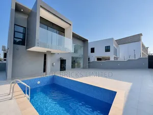 4bdrm House in Lakeside for sale