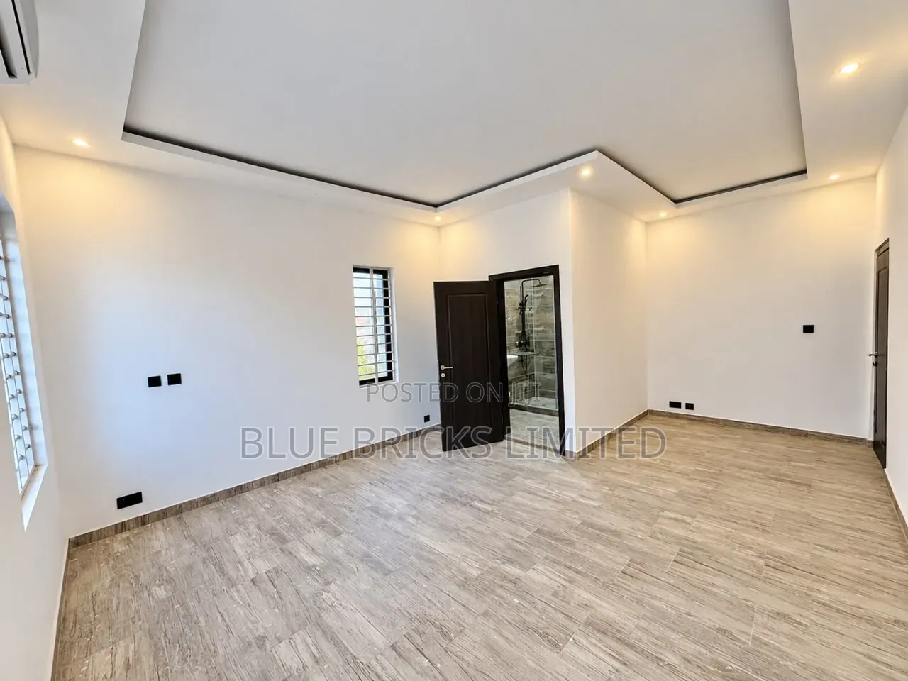 4bdrm House in Lakeside for sale