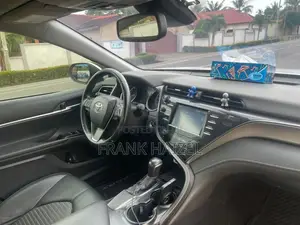 Toyota Camry 2019 White