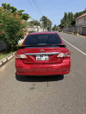 Toyota Corolla S 4dr Sedan (1.8L 4cyl 4A) 2013 Red