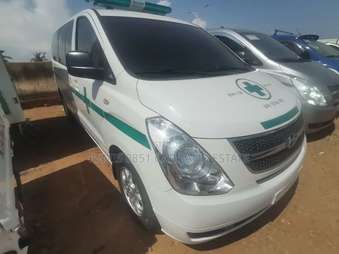 Hyundai Starex 2015 White