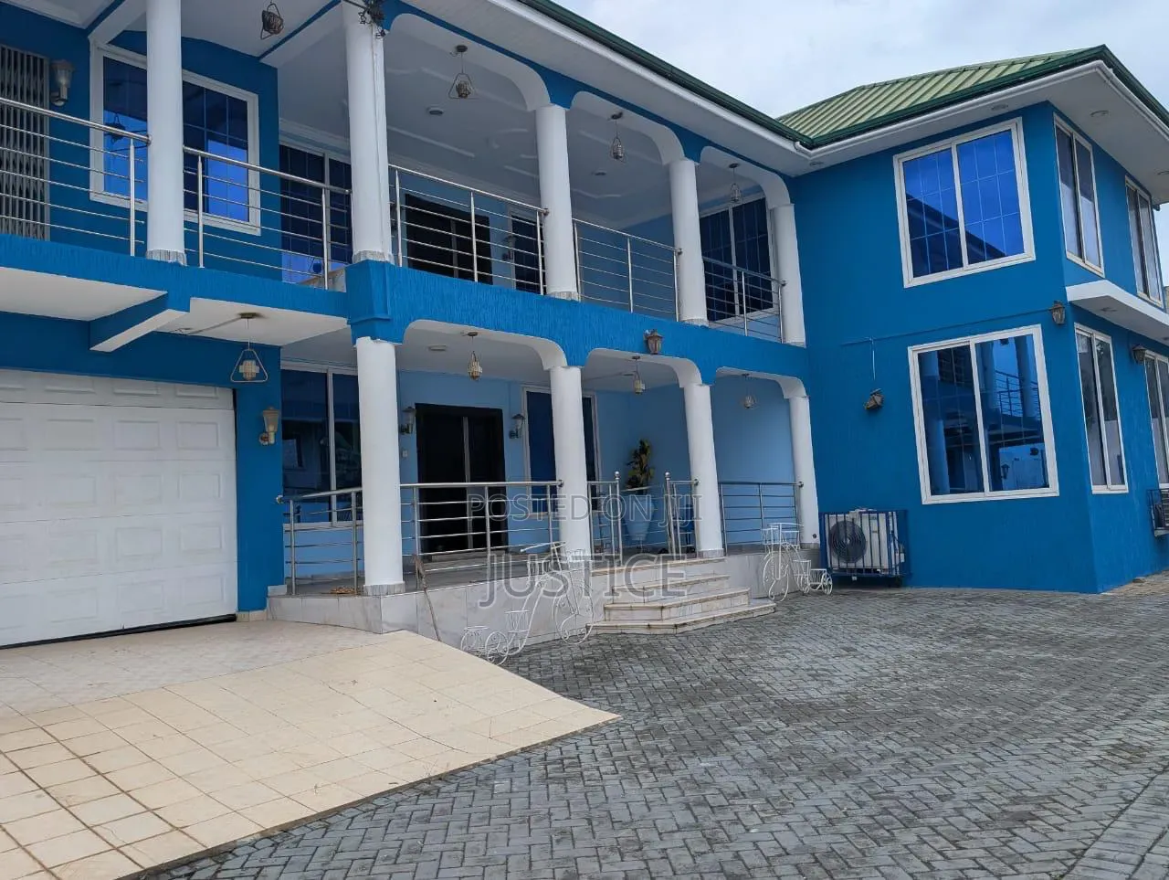 6bdrm House in East Legon, Boundary Road Area for rent