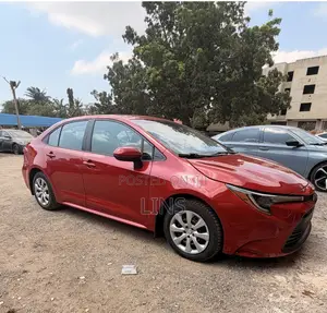 Toyota Corolla LE 2021 Red