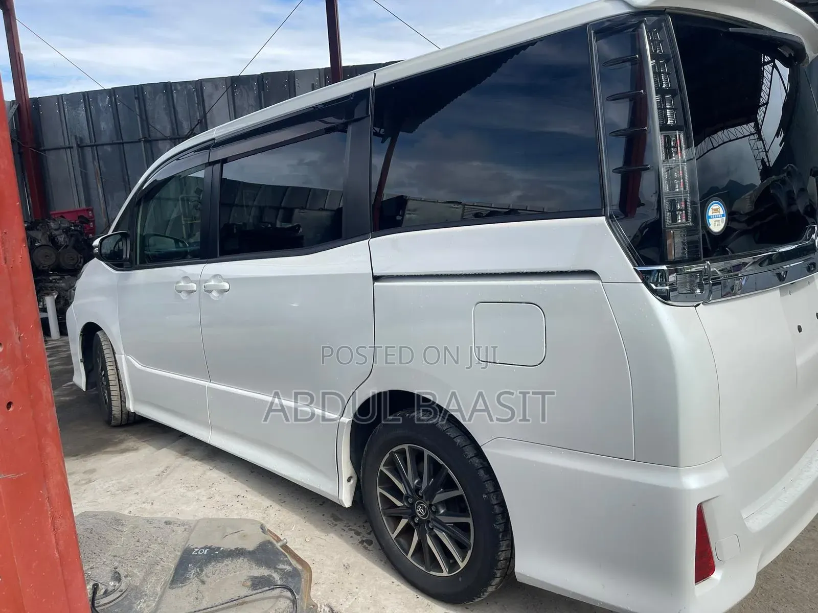 Toyota Voxy 2017 White