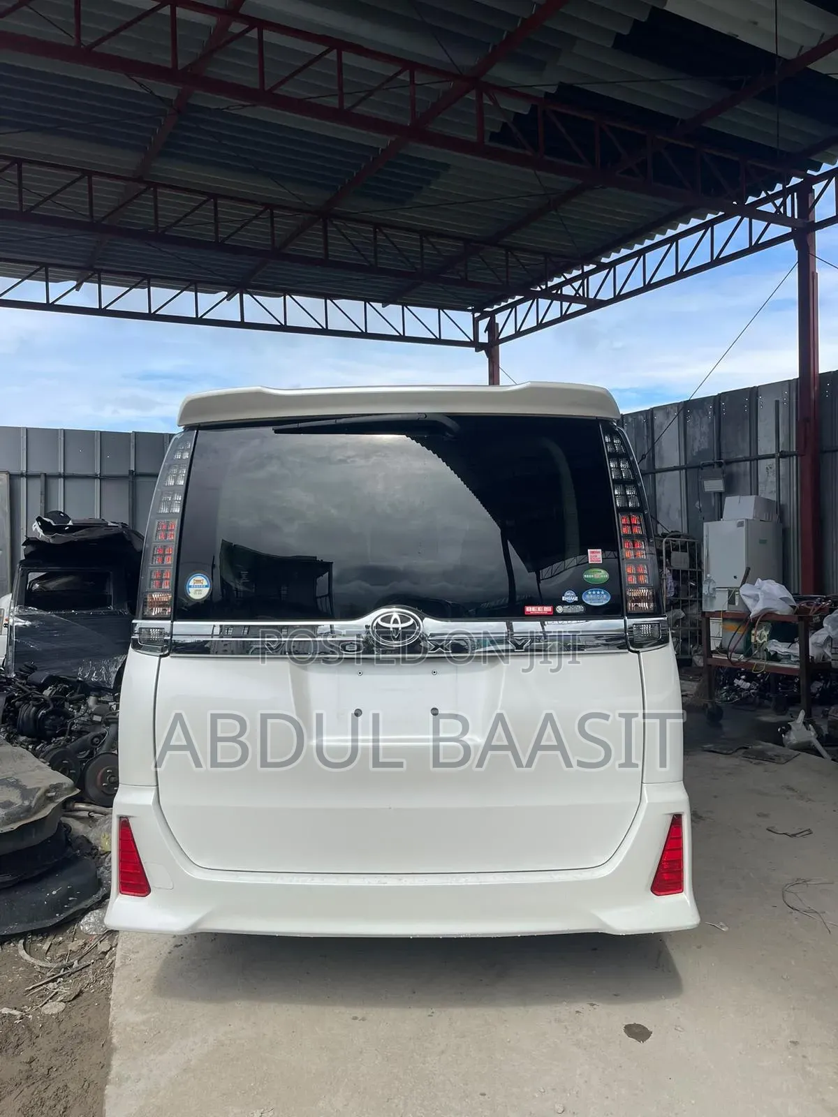 Toyota Voxy 2017 White