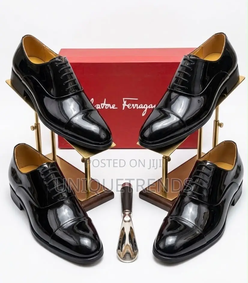 SALVATORE FERRAGAMO Men’s Patent Leather Oxford Shoe