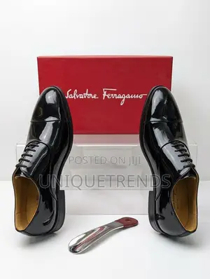 SALVATORE FERRAGAMO Men’s Patent Leather Oxford Shoe