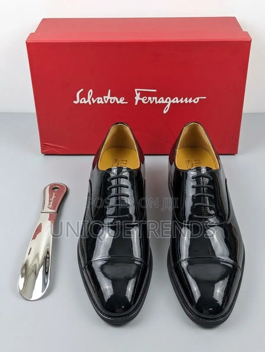 SALVATORE FERRAGAMO Men’s Patent Leather Oxford Shoe