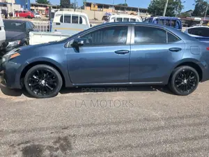 Toyota Corolla 2015 Gray