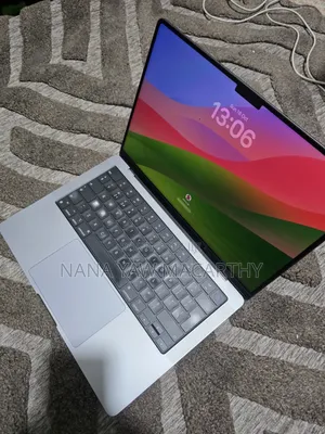 Laptop Apple MacBook Pro 2021 M1 16GB Apple M1 Pro SSD 1T