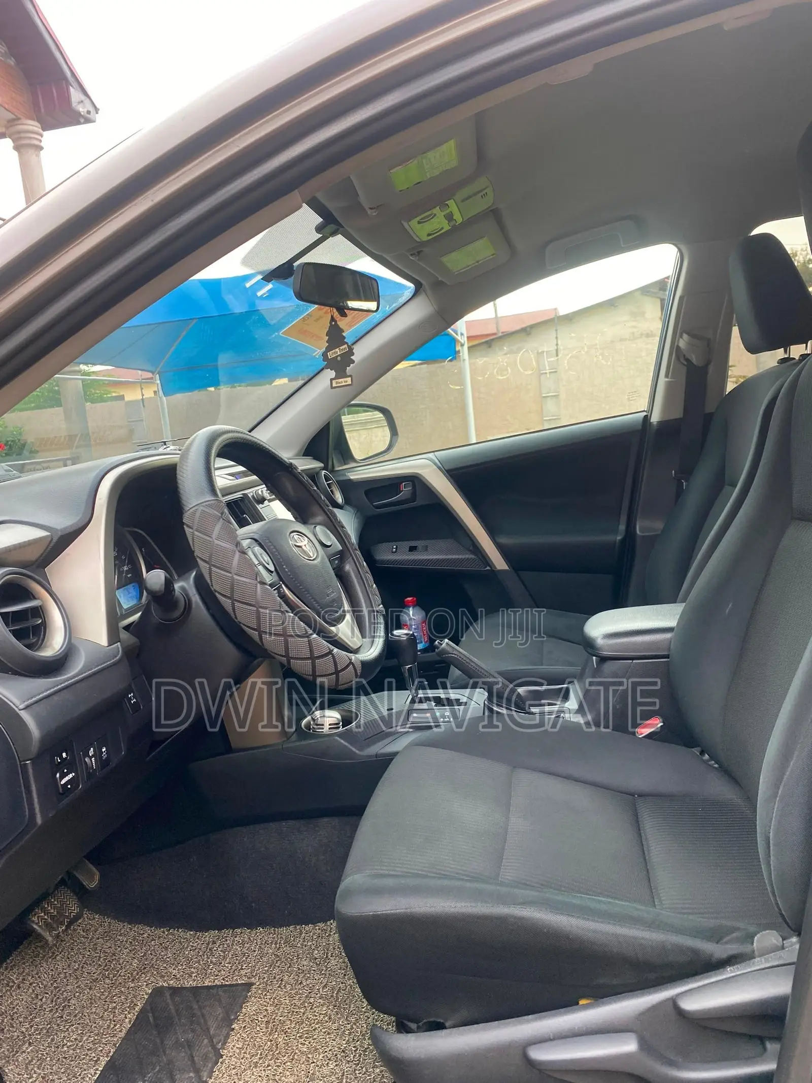 Toyota RAV4 LE AWD (2.5L 4cyl 6A) 2016 Brown