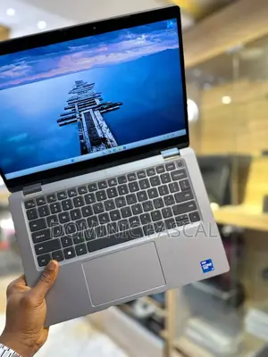Laptop Dell Latitude 5320 16GB Intel Core i7 SSD 512GB