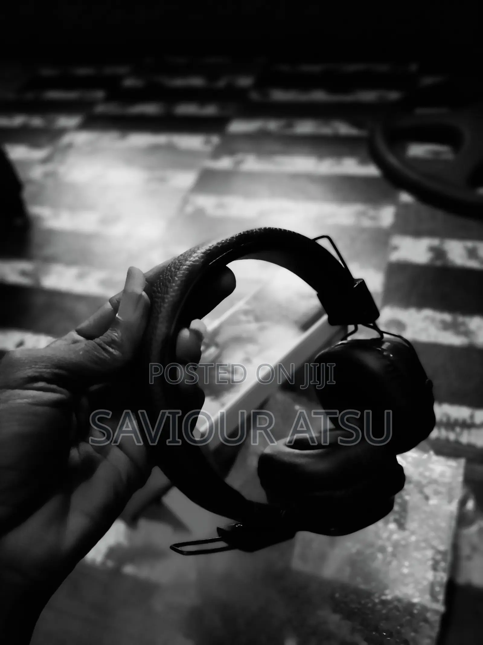 JBL/Bluetooth/Fm/Sd Card/Handsfree/Chargeable Headset