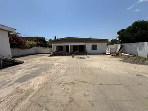 4bdrm House in Sefdard Properties, Achimota for rent
