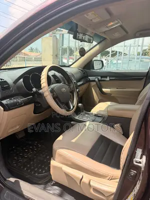 Kia Sorento 2.5 CDRi Automatic 2010 Brown