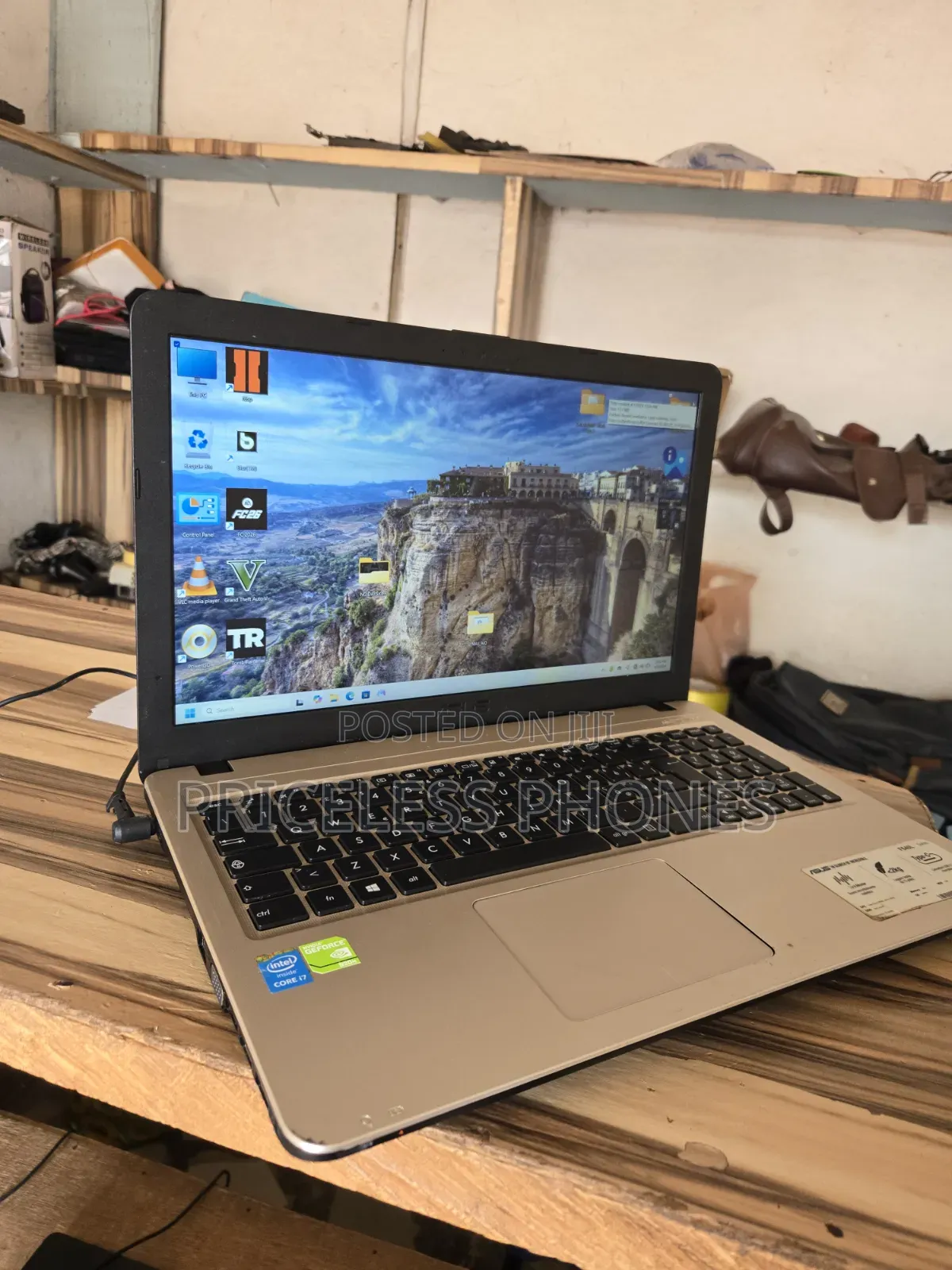 Laptop Asus F542UA 8GB Intel Core i7 SSD 256GB