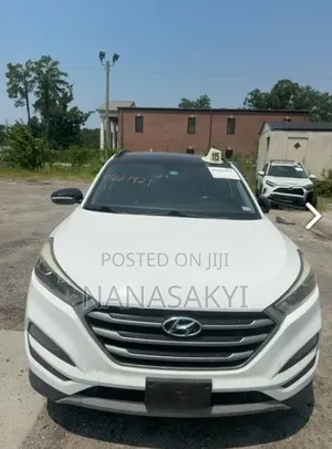 Hyundai Tucson 2017 White