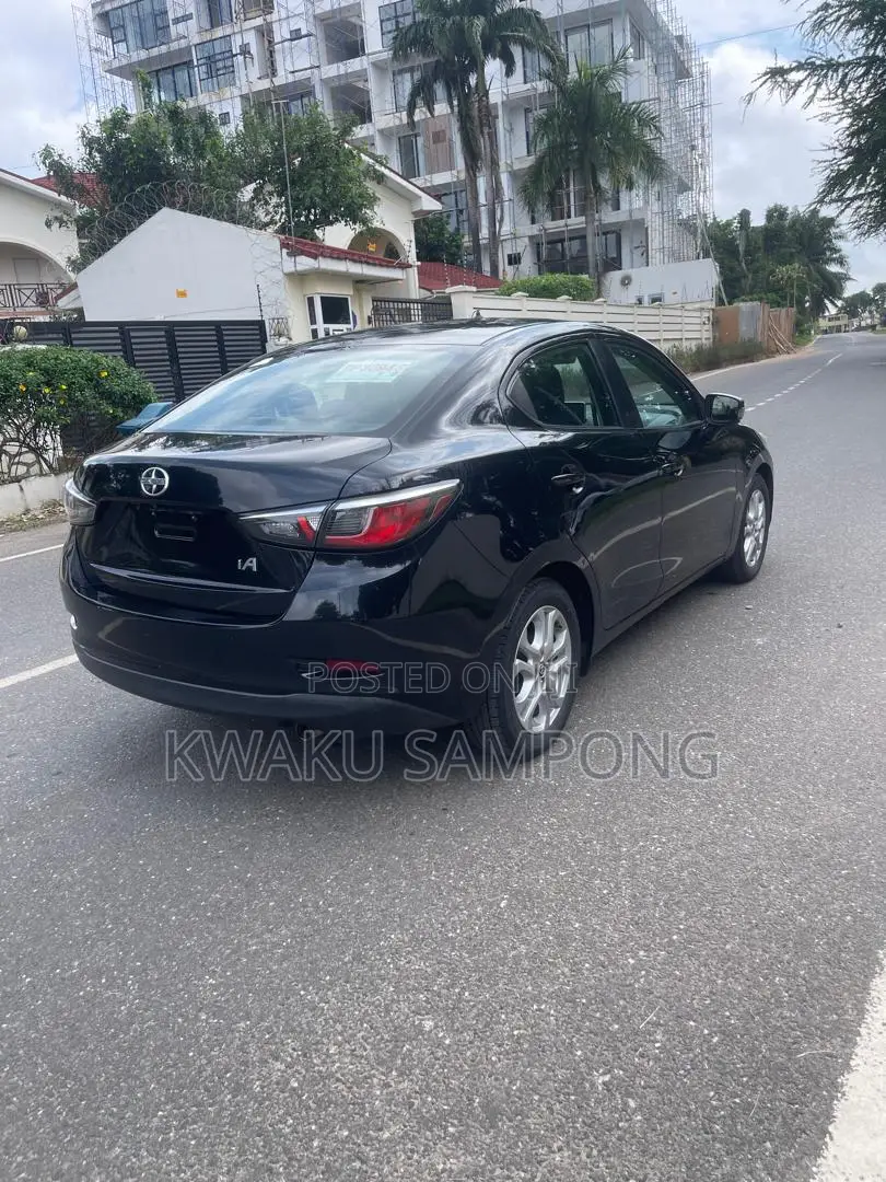 Scion iA Base 2016 Black