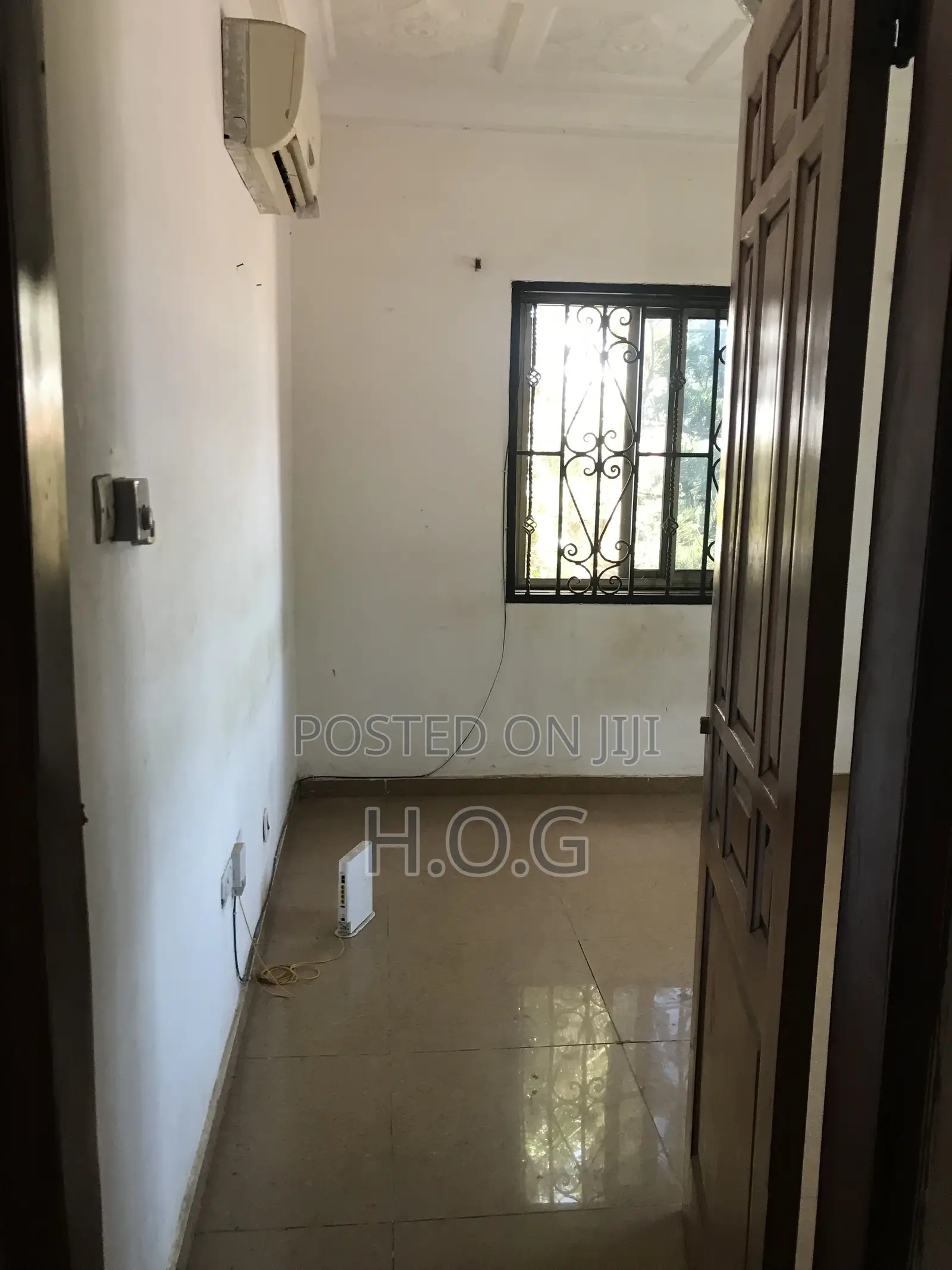 1bdrm Apartment in H.O.G Agency, Little Roses Area for rent