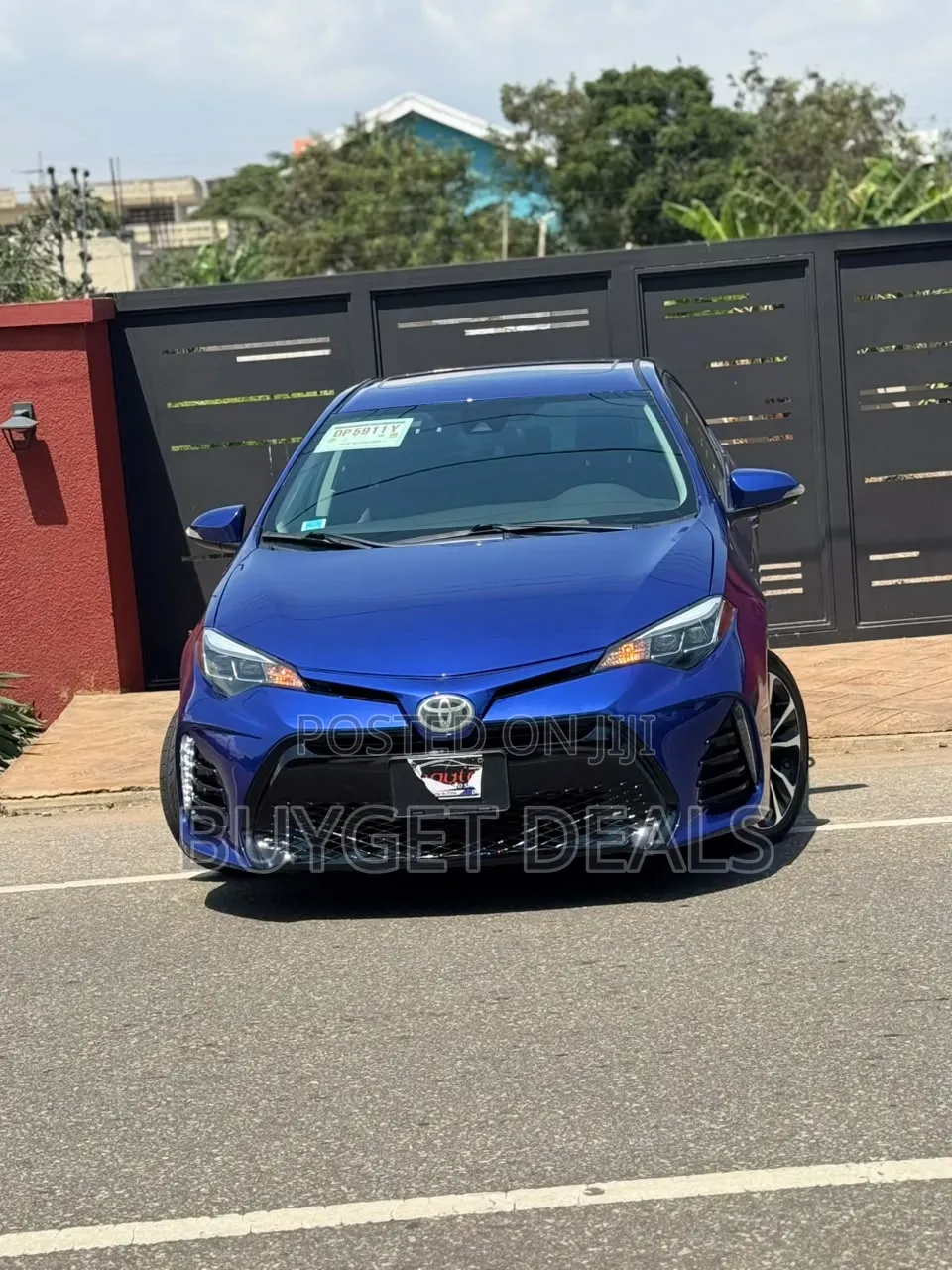 Toyota Corolla XSE 4dr Sedan (1.8L 4cyl CVT) 2017 Blue