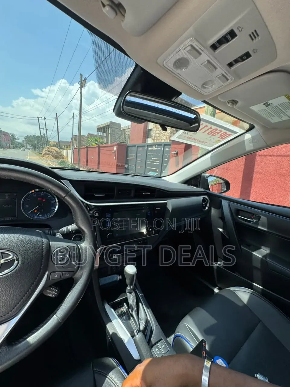 Toyota Corolla XSE 4dr Sedan (1.8L 4cyl CVT) 2017 Blue