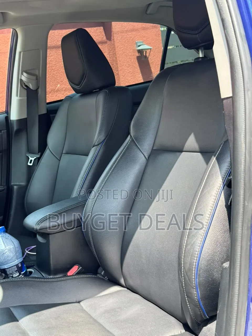 Toyota Corolla XSE 4dr Sedan (1.8L 4cyl CVT) 2017 Blue