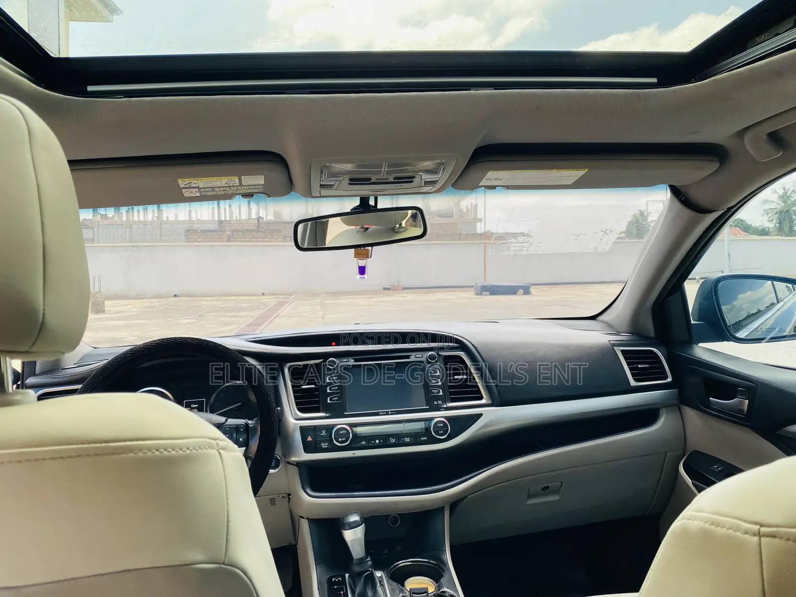 Toyota Highlander XLE 4x2 V6 (3.5L 6cyl 8A) 2018 Black