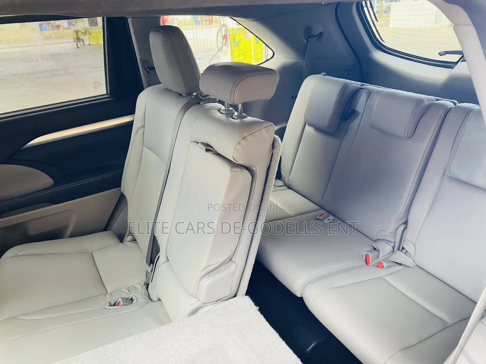 Toyota Highlander XLE 4x2 V6 (3.5L 6cyl 8A) 2018 Black