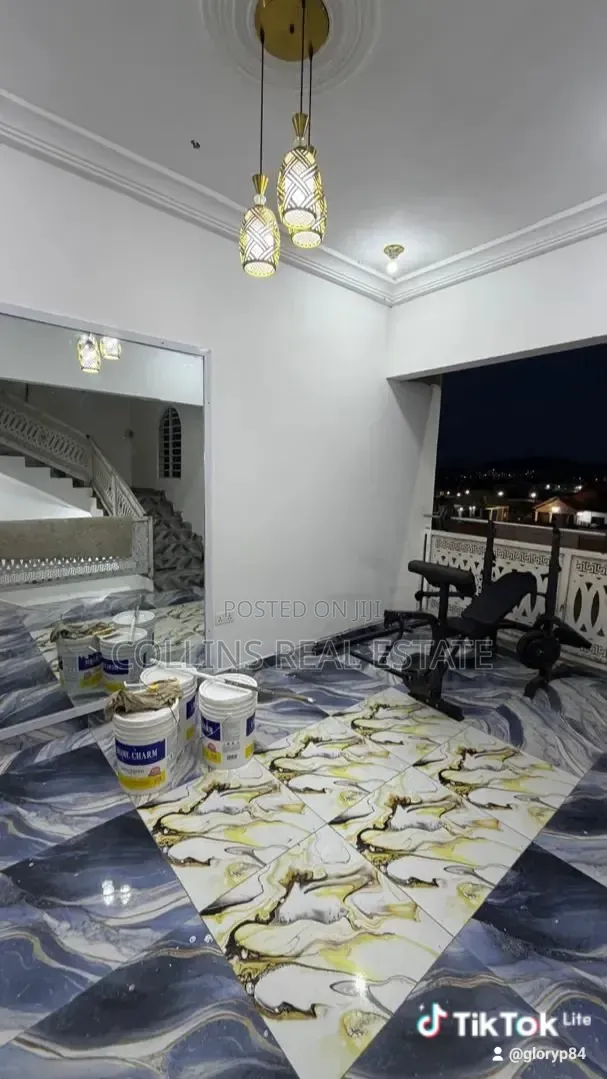 Furnished 6bdrm Duplex in Collins Properties, Ashomang Estate for sale