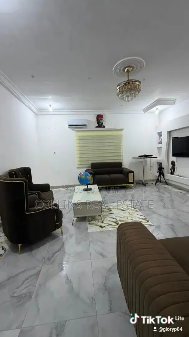 Furnished 6bdrm Duplex in Collins Properties, Ashomang Estate for sale