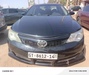 Toyota Camry XLE 4dr Sedan (2.5L 4cyl 6A) 2012 Black