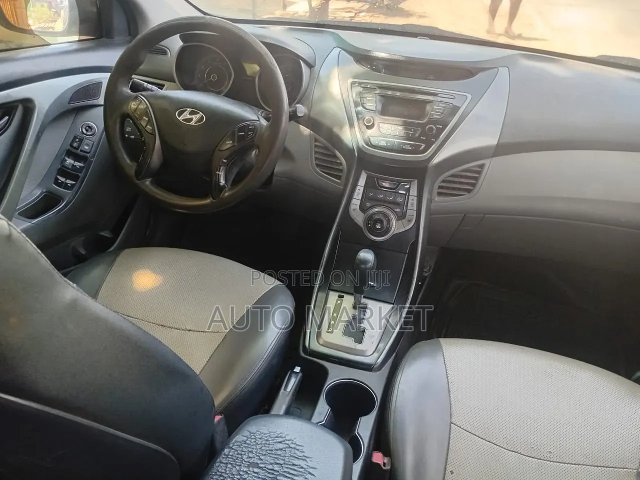 Hyundai Elantra GLS Sedan FWD (1.8L 4cyl 6A) 2013 Black