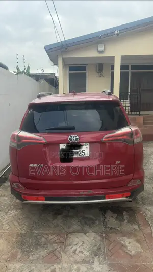 Toyota RAV4 SE FWD (2.5L 4cyl 6A) 2016 Red