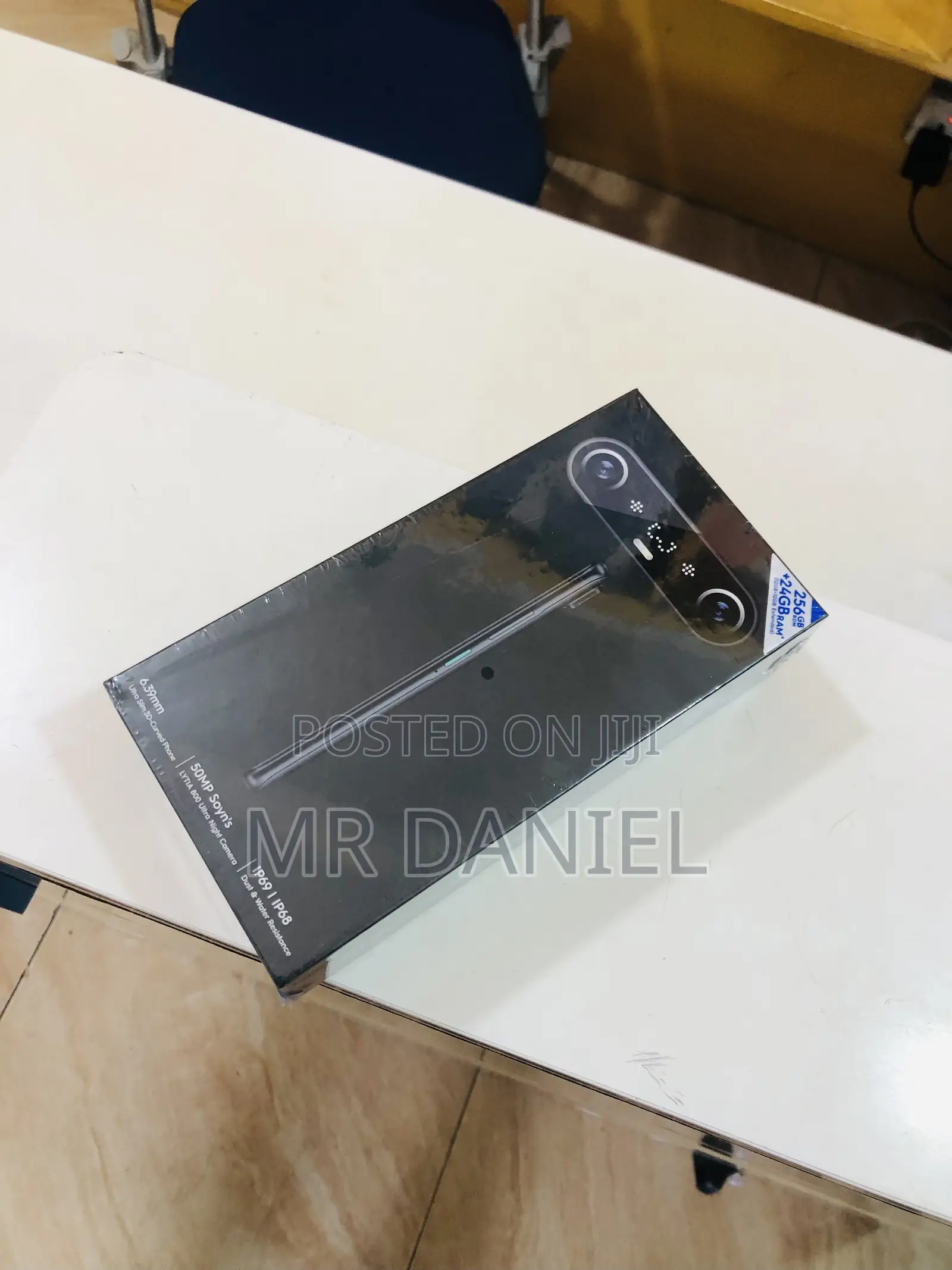 New Tecno Camon Slim 256 GB Silver