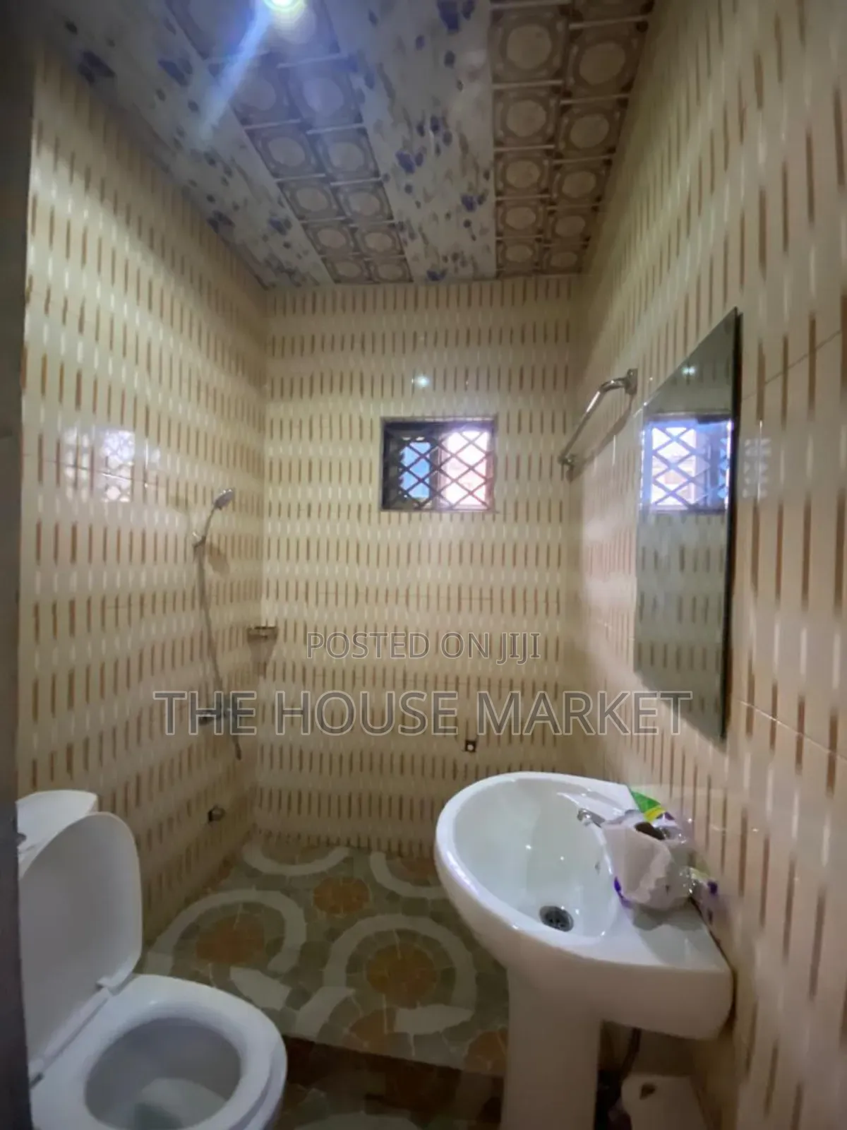 1bdrm House in New Road, Tarkwa Nsuaem for rent