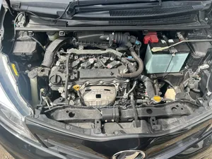 Toyota Vitz 1.3 FWD 5dr 2013 Black