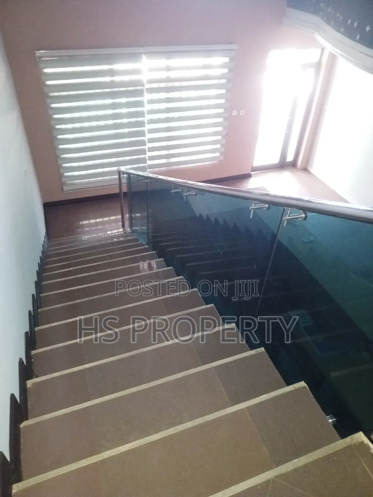 A Neat Office Space for Rent at East Legon