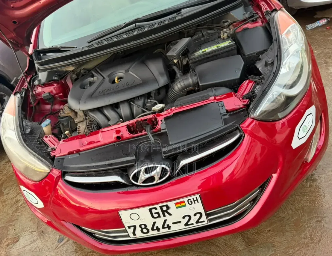 Hyundai Elantra 2013 Red