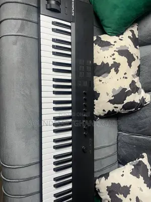 Native Kontrol Midi 61keys