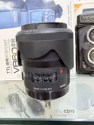 Sigma 35mm 1.4 DG Lens