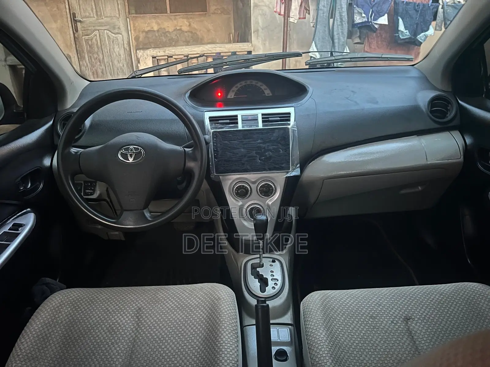 Toyota Belta 2012 Silver