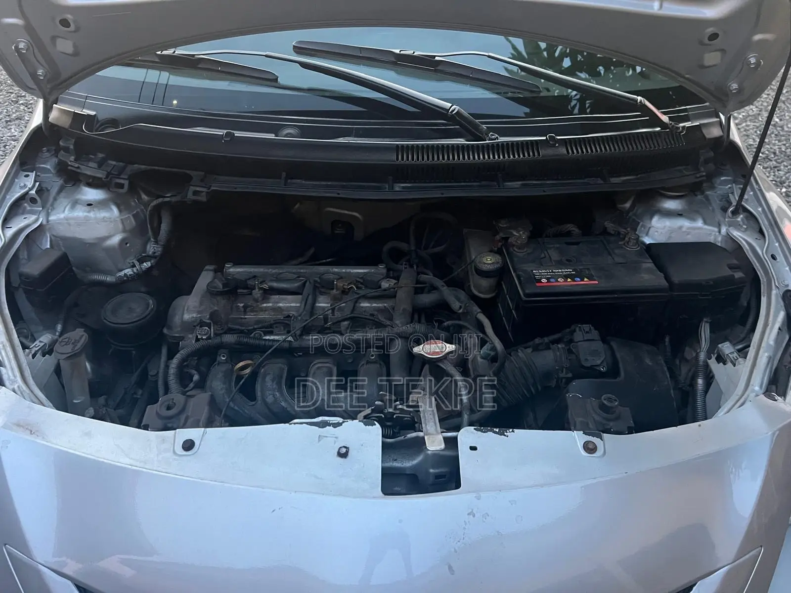 Toyota Belta 2012 Silver