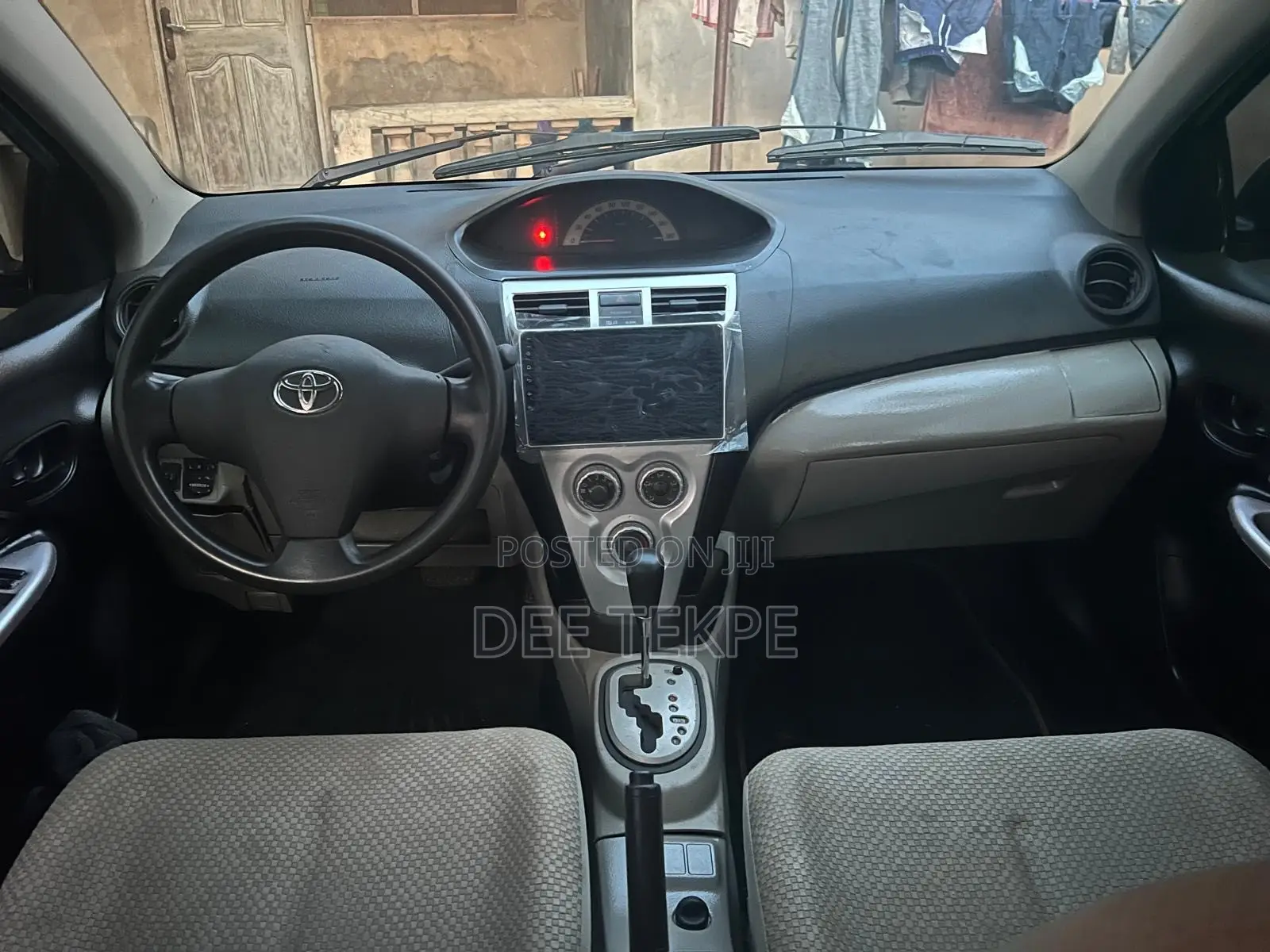 Toyota Belta 2012 Silver