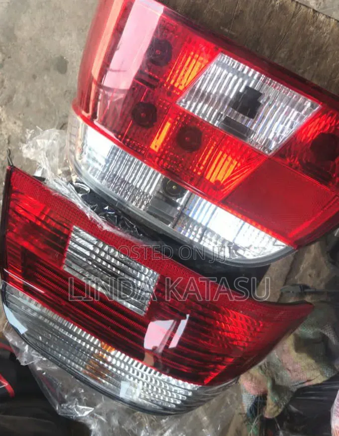 BMW Tail Light E39