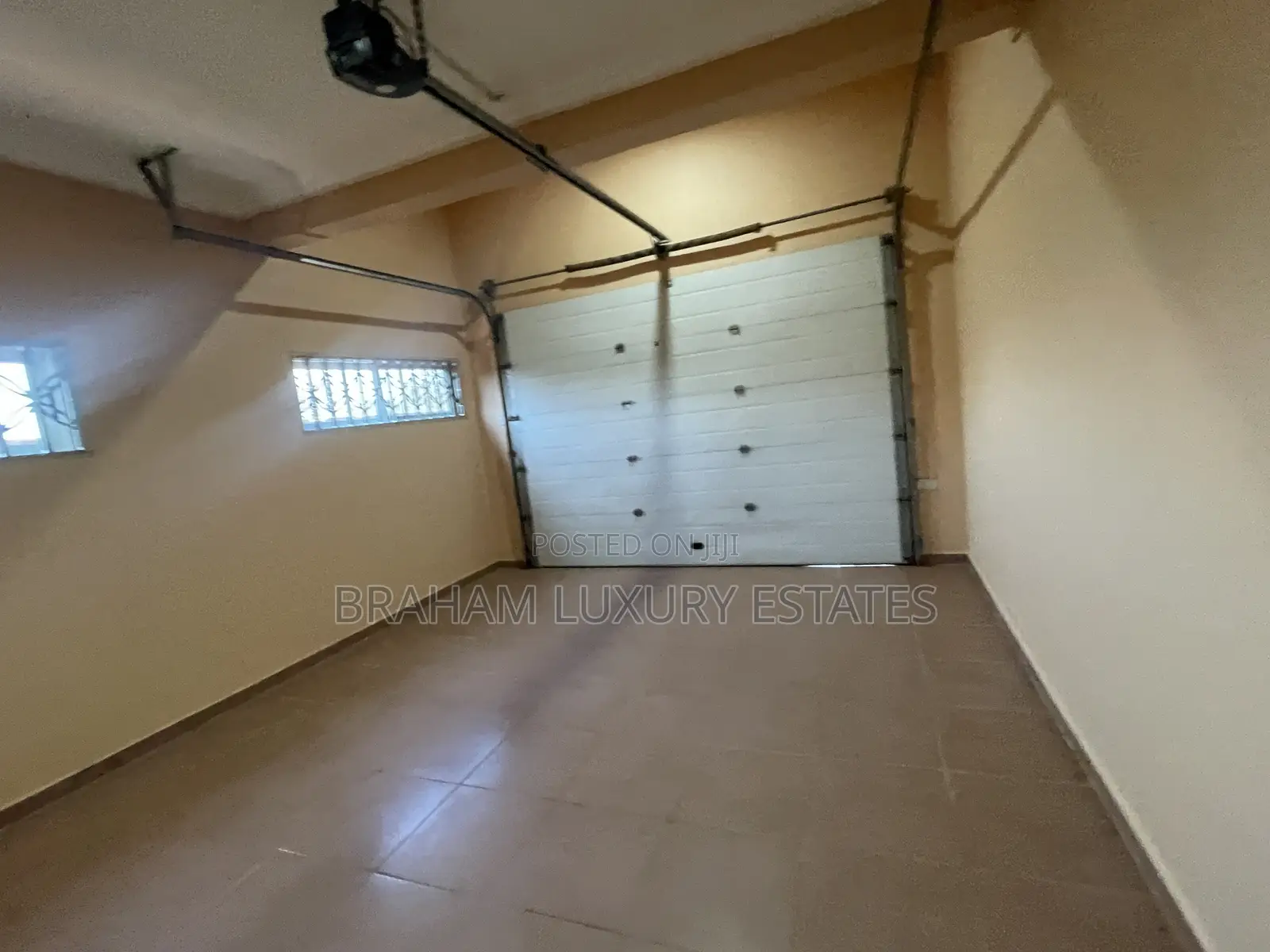 4bdrm House in Braham Luxury, Sakumono for rent