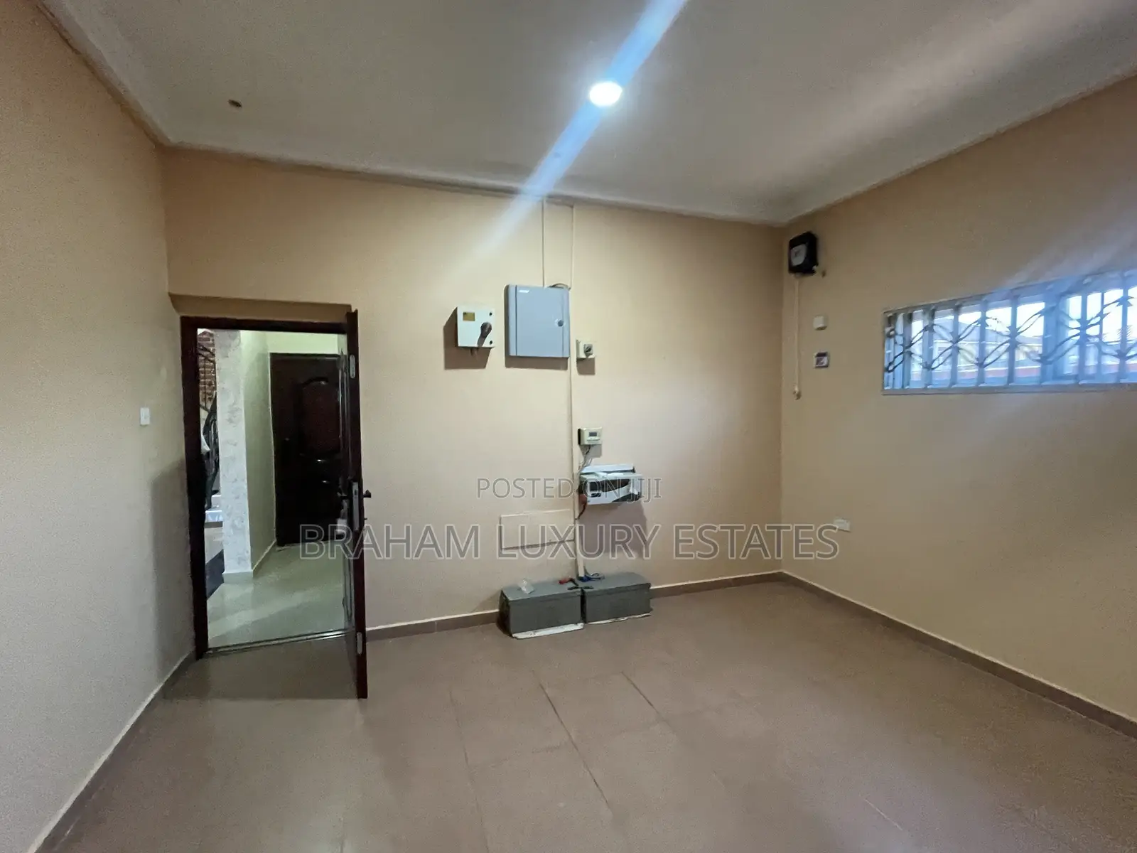 4bdrm House in Braham Luxury, Sakumono for rent